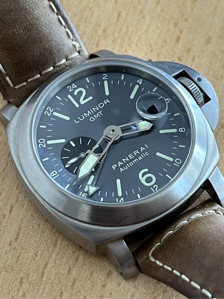 Panerai Luminor Gmt Titanium 44