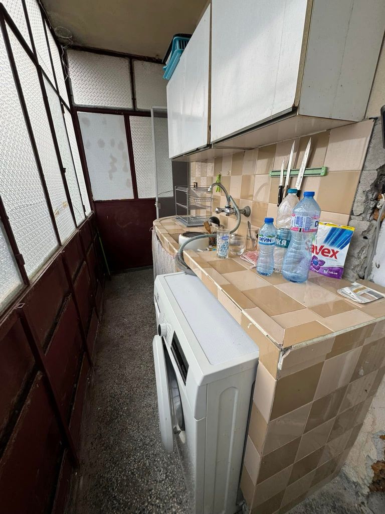 Продава се Двустаен апартамент в Търговище, Вароша - 50 кв.м за 1326 €/кв.м - Снимка #2