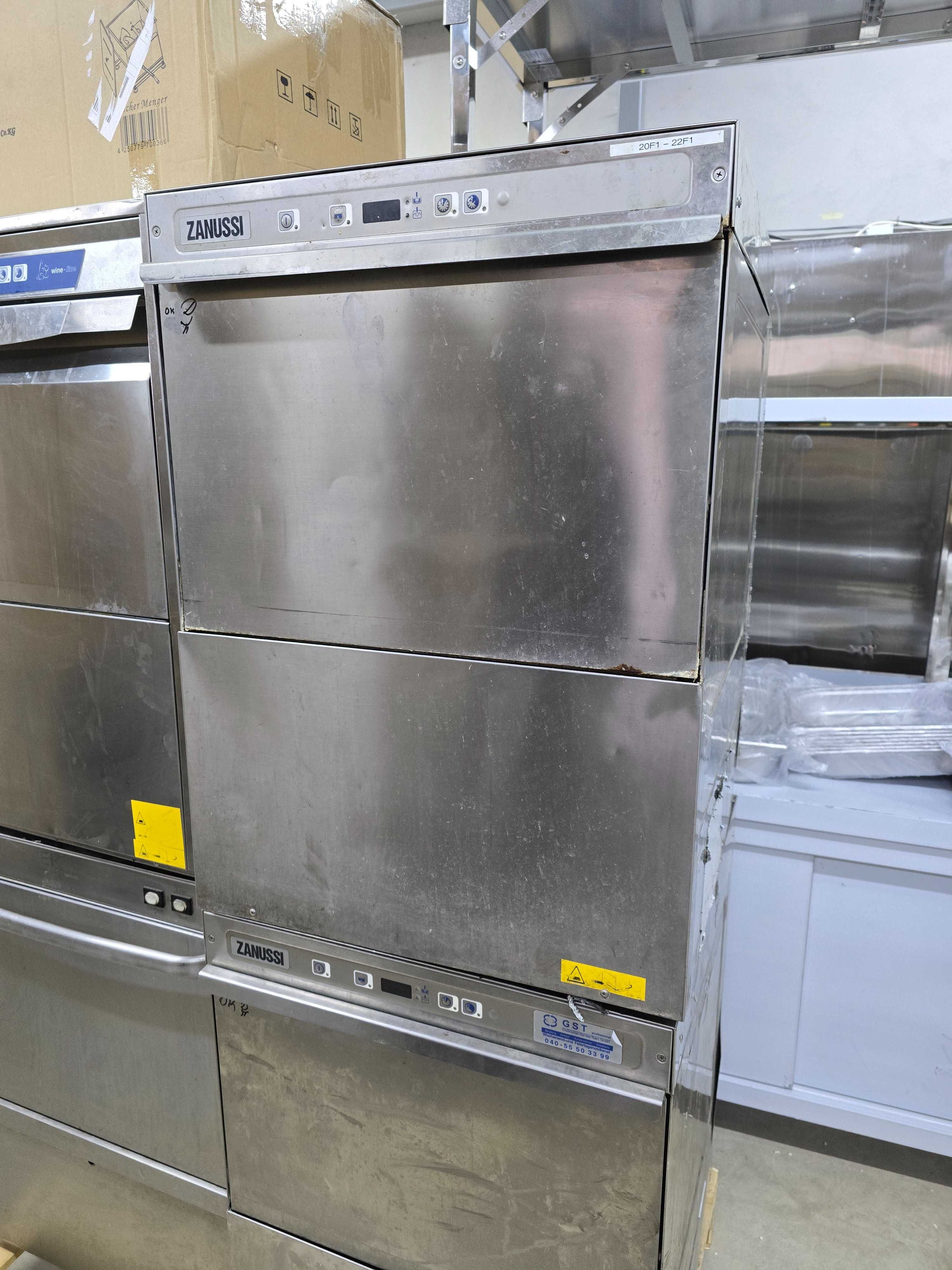 Професионална съдомиална машина ZANUSSI