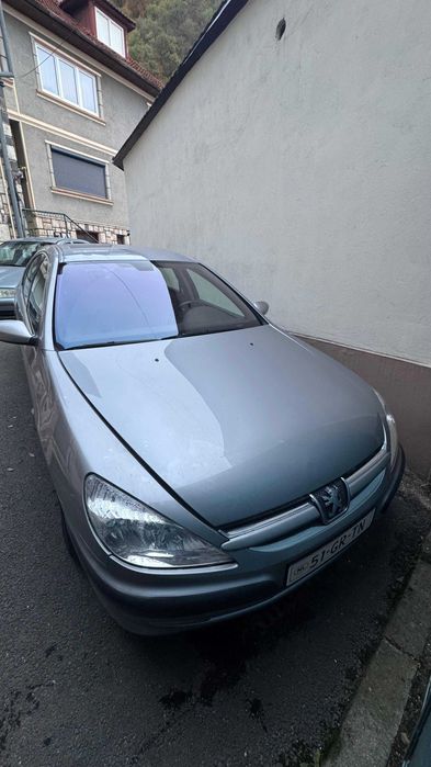 Peugeot berlina 607