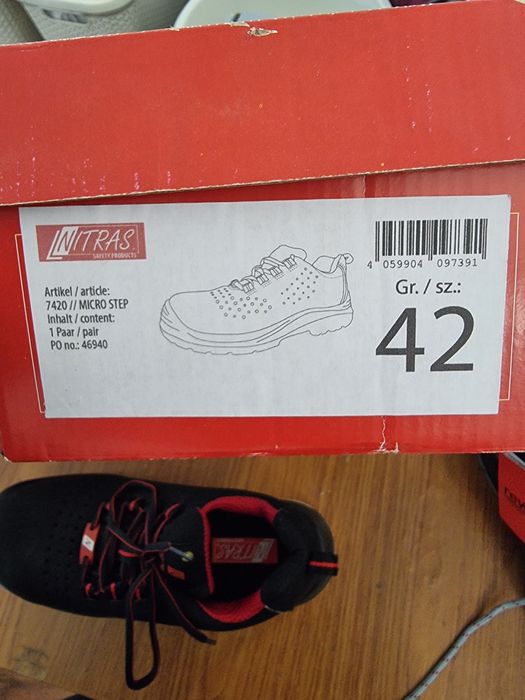 Работни обувки 42 номер