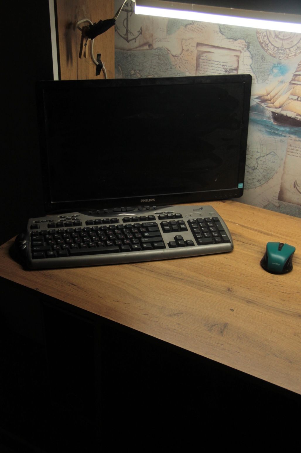 Пк/Компьютер вместе с клавиатурой и монитором и монитором