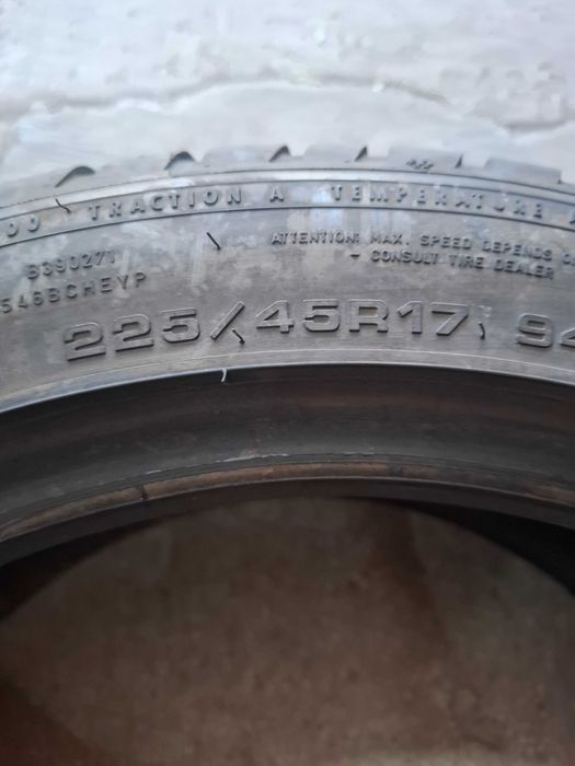 2 Всесезонни гуми Goodyear 225/45/17 ДОТ23 (безплатно поставяне)