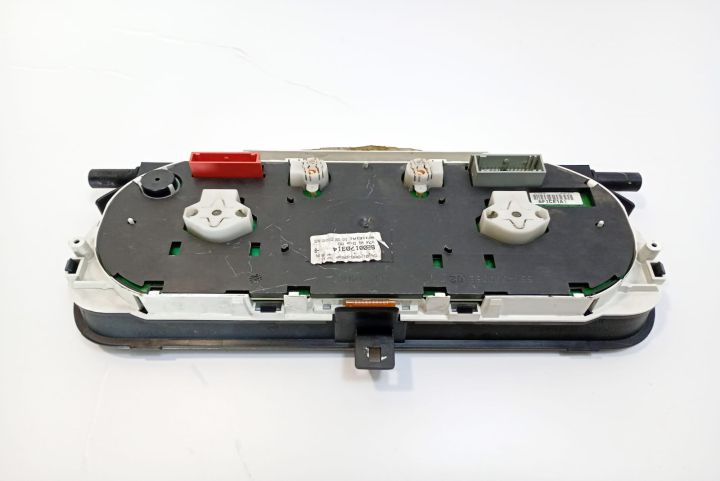 Ceasuri bord 8200170314 Renault Laguna a 2-a generatie