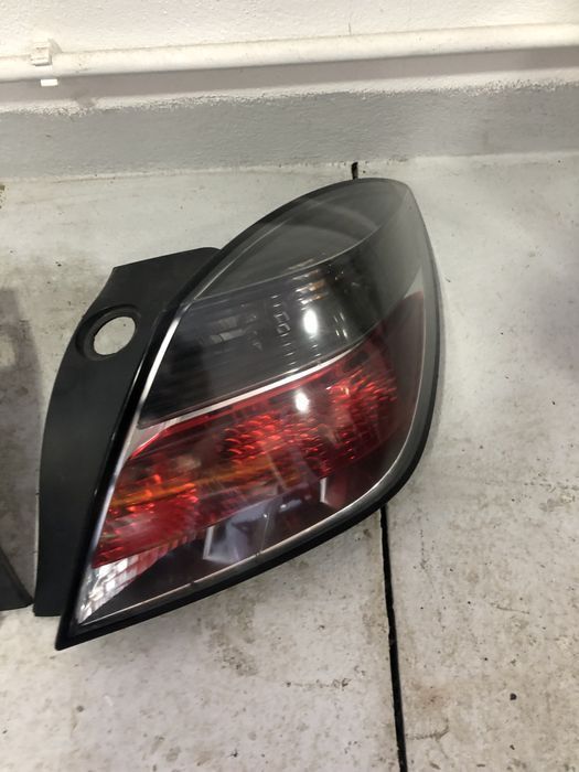 Stop/stopuri stanga/dreapta Opel Astra H GTC