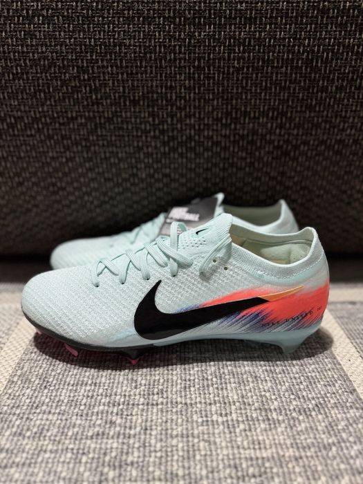 Ghete fotbal Nike Mercurial marimea 41