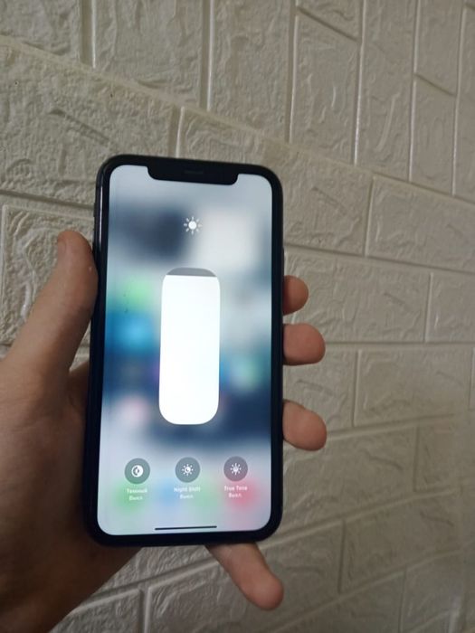 Телефон Iphone 11