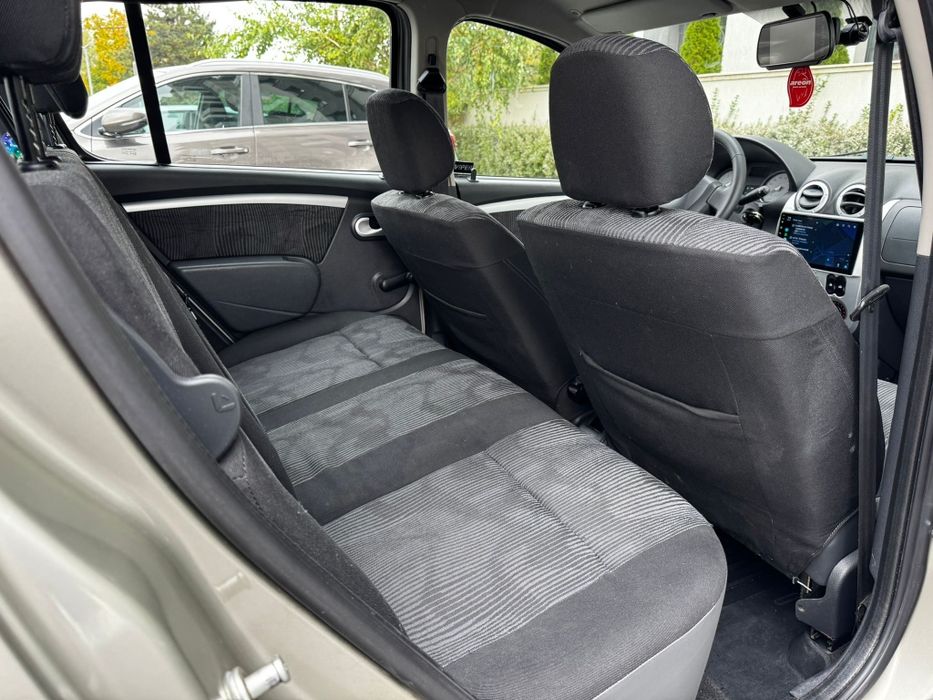 Dacia Sandero 1.4i BENZINĂ / 70.000KM / Unic proprietar/