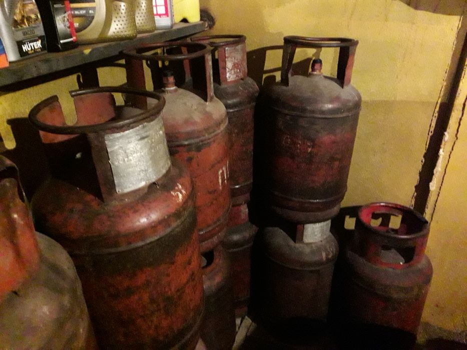 Продам газовые баллоны