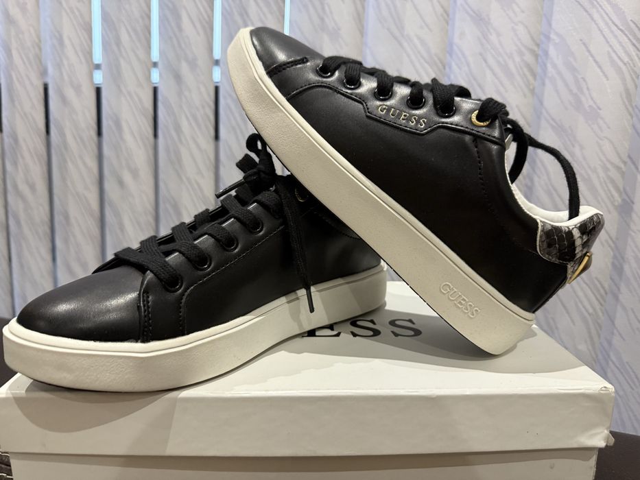 Сникърси Guess 36 номер