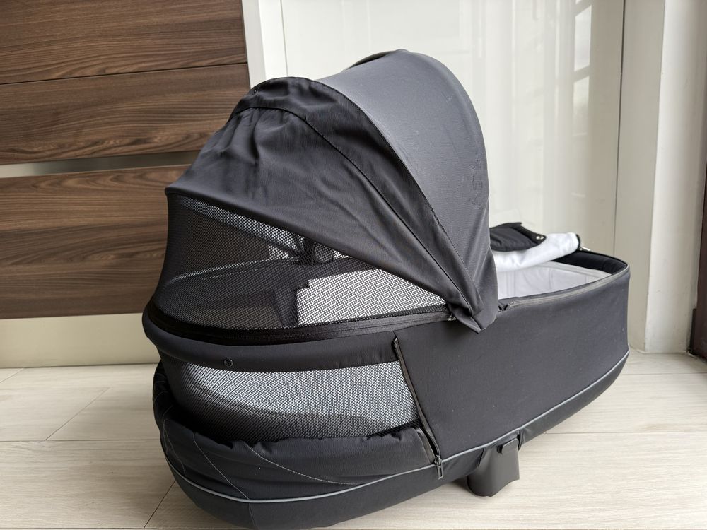 Кош за новородено Cybex Priam/ e-Priam 3