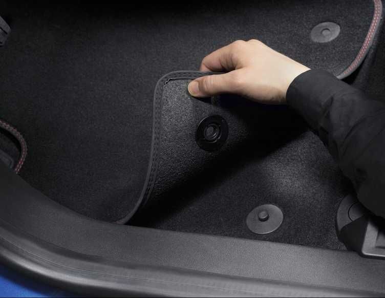 Ford PUMA ST Set covoraşe originale, velur faţă/spate , cusături roşii