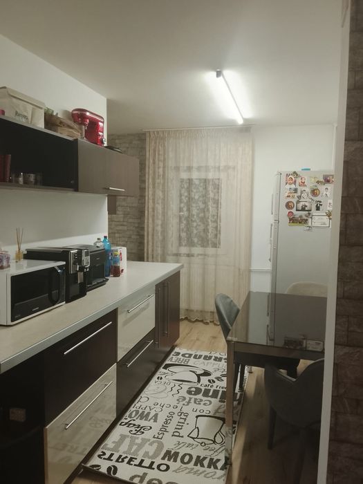 Apartament cu 3 camere