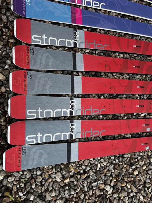 Schiuri freeride tura Stokli Storm Rider Motion Blizzard