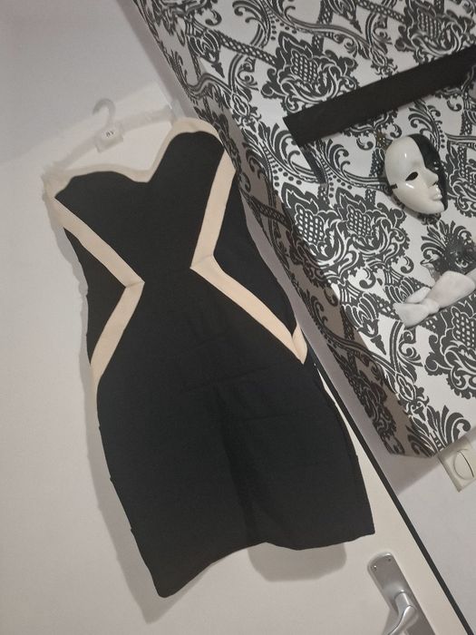 Рокля 2 за 1. Черна изкушаваща визия.