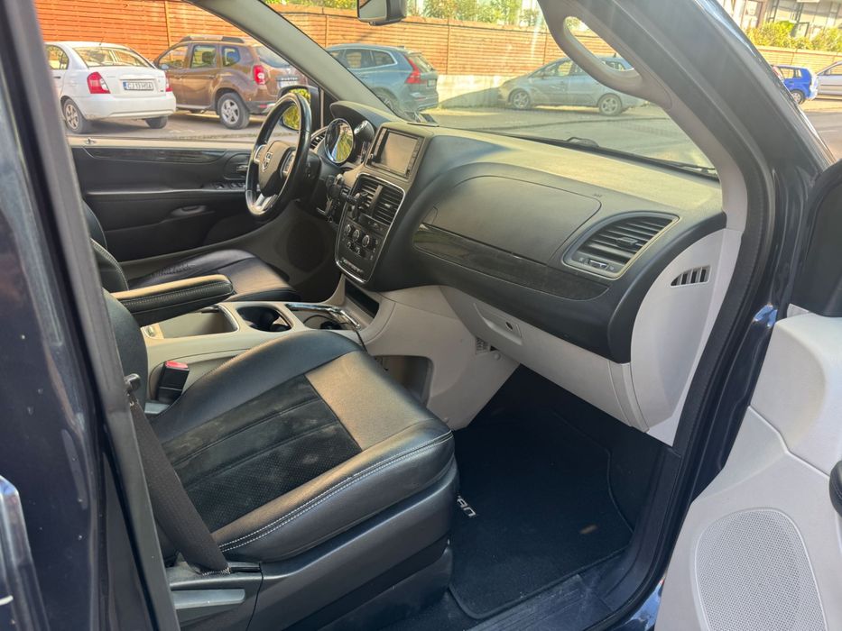 Dodge grand caravan 2014