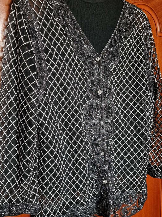 Sacou / bluză elegantă de ocazie, din dantelă fină, marca QUEEN, XXL.