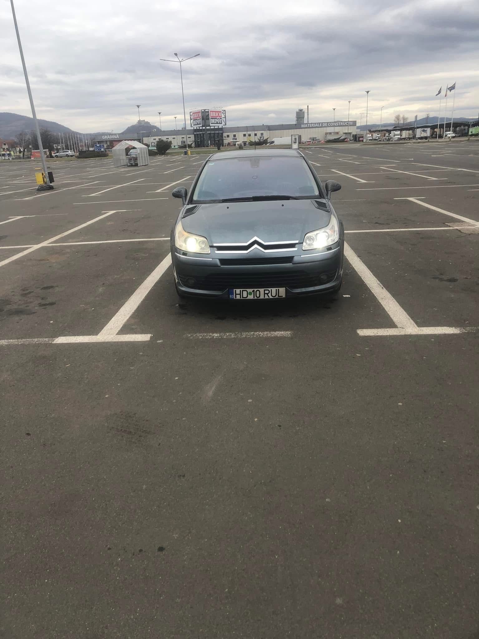 Vând Citroen C4 1.6