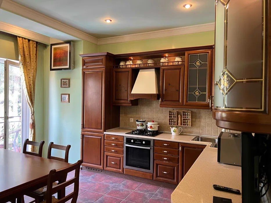 Продажа дома с камином 6 соток Чайхана Салом в Итальянском стиле