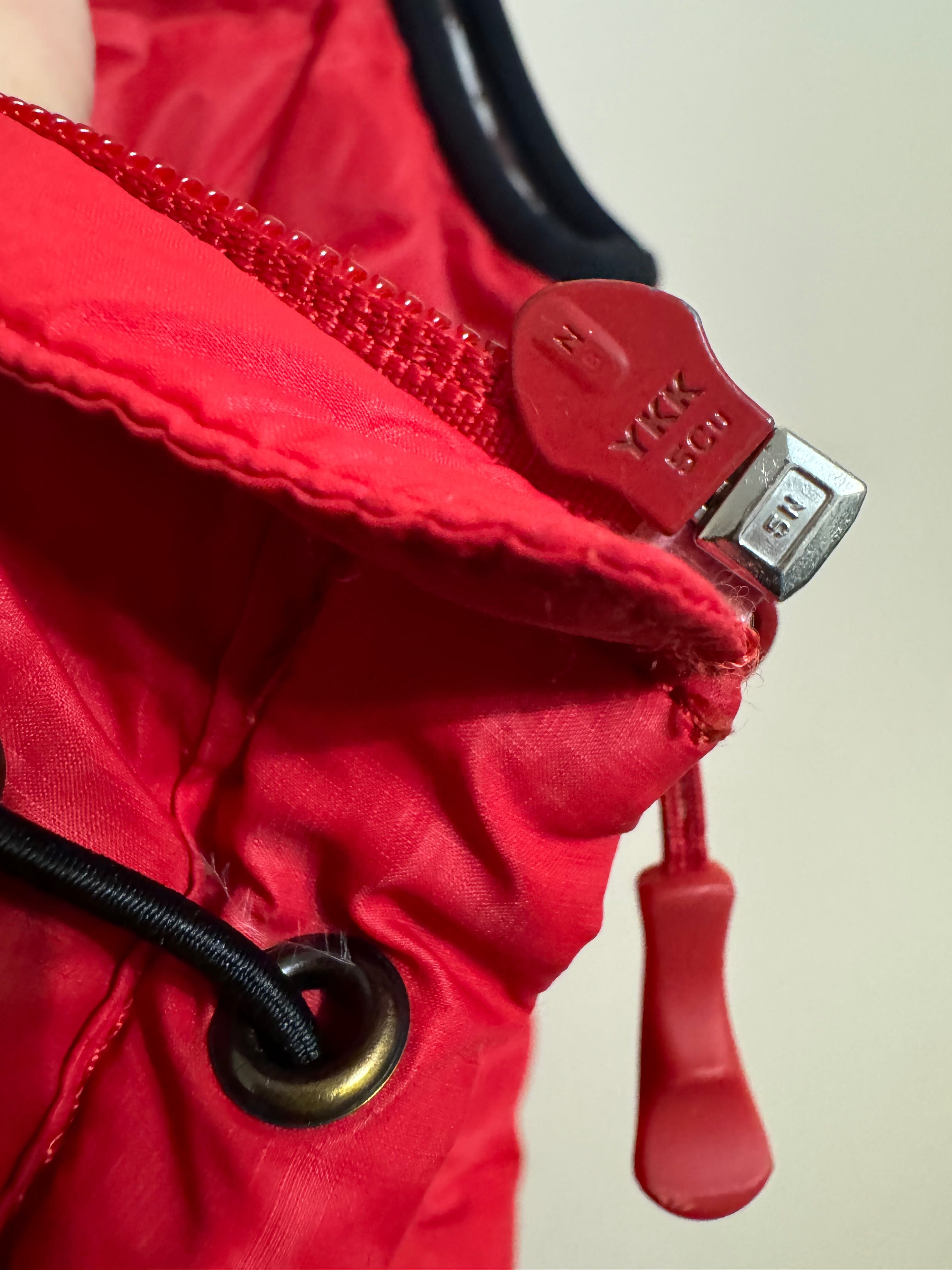 Дамски елеци Moncler,Canada Goose.