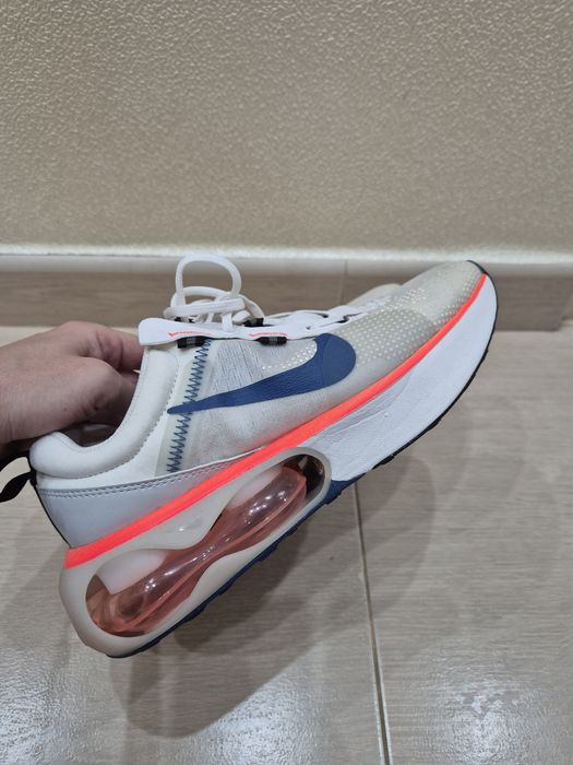 Дамски маратонки Nike cortez 2 чифта по 30 лв бр и nike 100