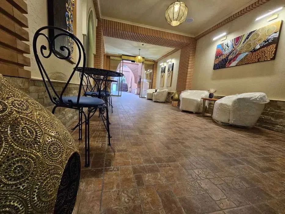 Продам новую гостиницу в восточном стиле в МирзоУлугбекском районе.