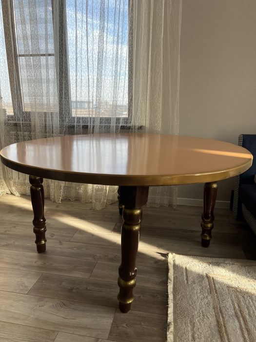 Стол и 6 стульев