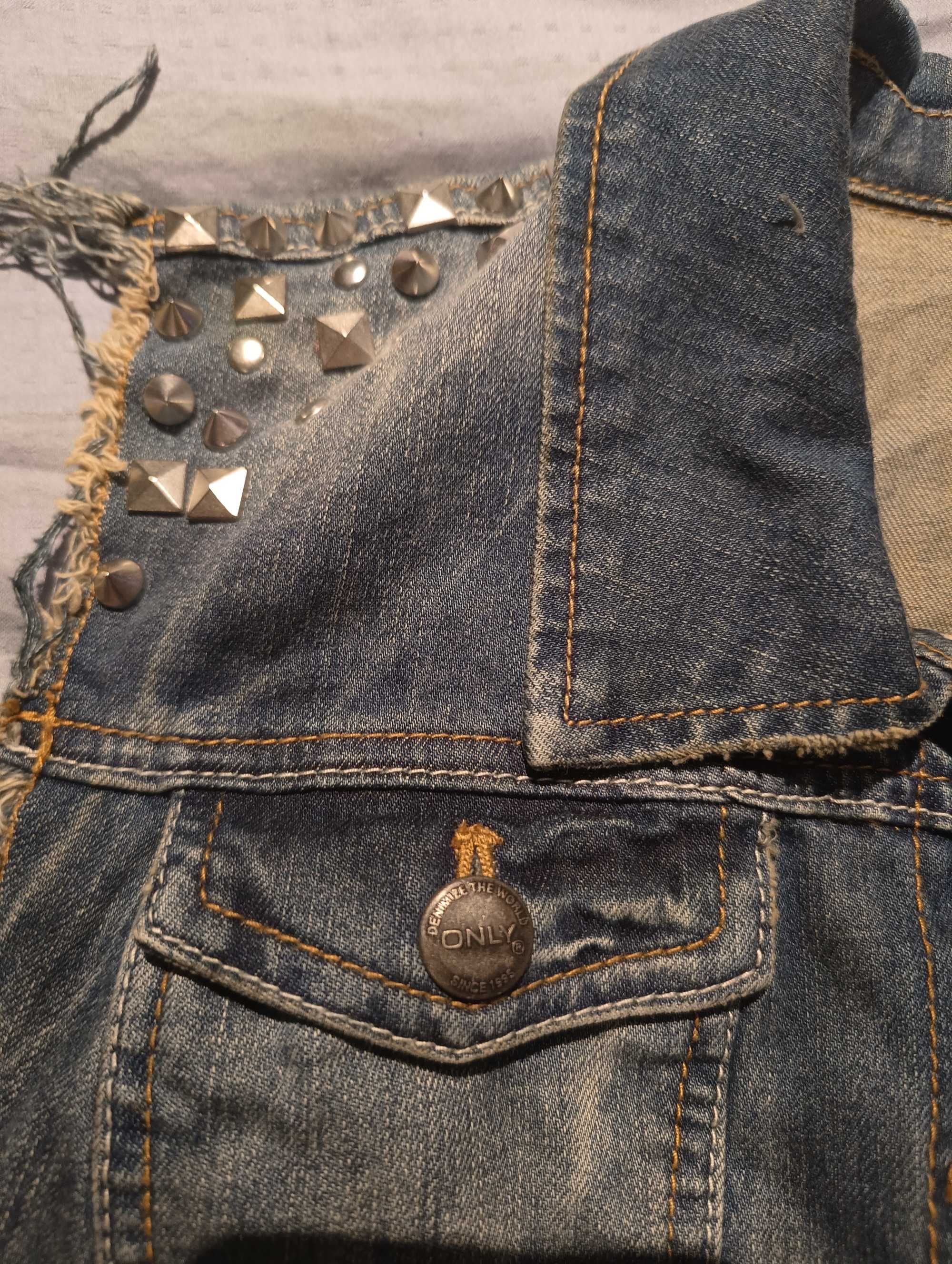 Дънков елек Only, тениска Desigual