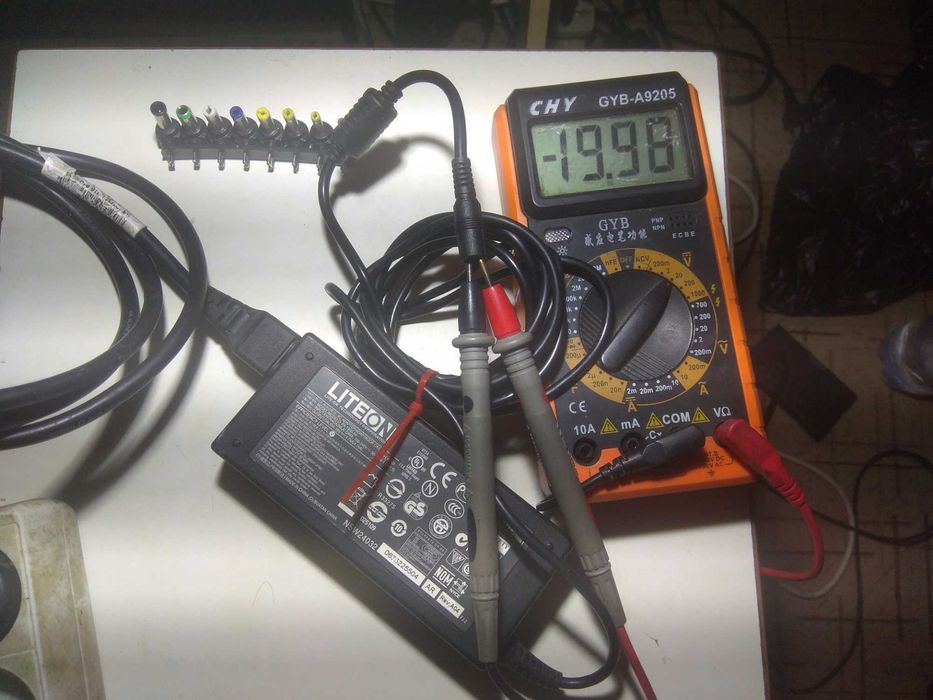 Универсальный блок питания для ноутбуков