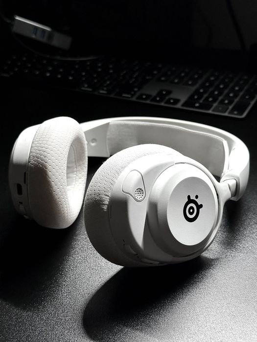 Casti wireless pentru gaming SteelSeries Arctis Nova 5X
