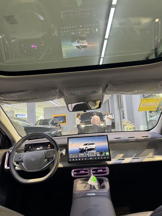 Leapmotor B01  elektr premium NALICHI BOR 3yil garantiyasi bilan