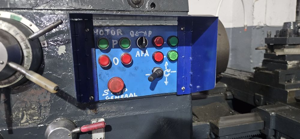 Strung uzina de strunguri Arad