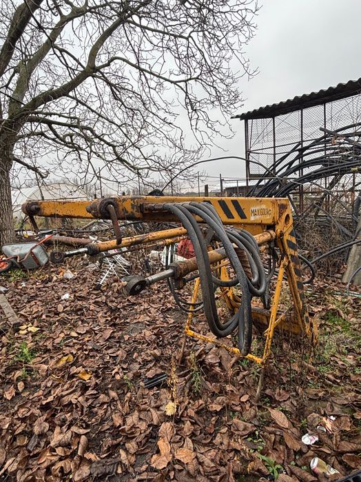 Incarcator frontal pentru tractor 450 si 550