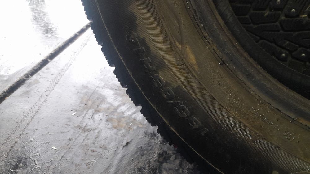 Продам шины липучка на 14