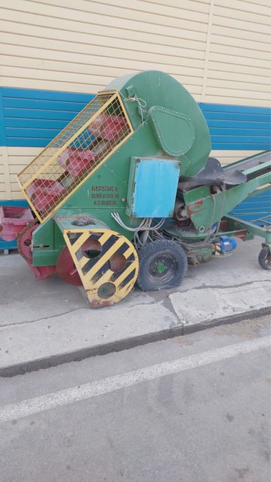 Электрический зернопогрузчик