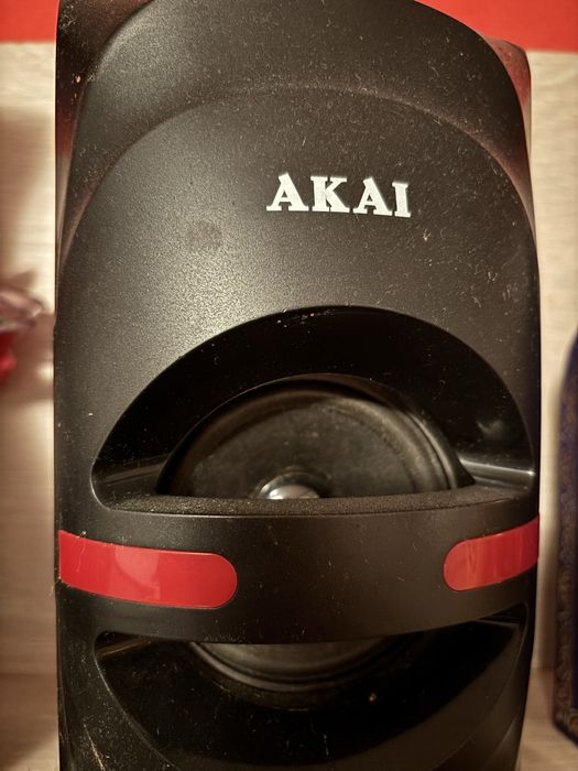 Boxe sistem Akai 5.1