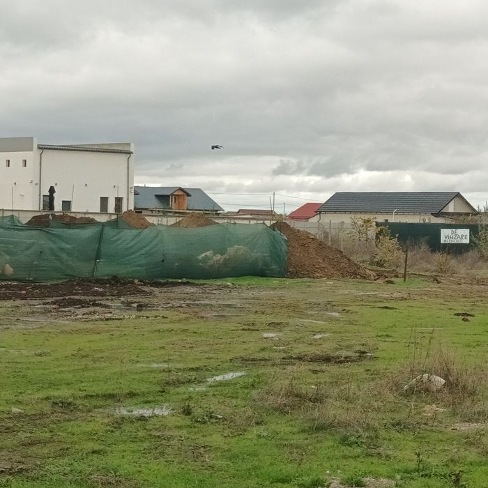 Vînd teren  570 mp  Sat- Costi