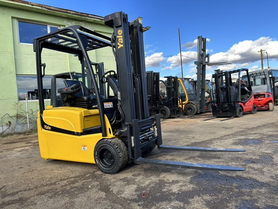 Yale ERP 20 VT Stivuitor electric Yale 2 Tone Ca nou!