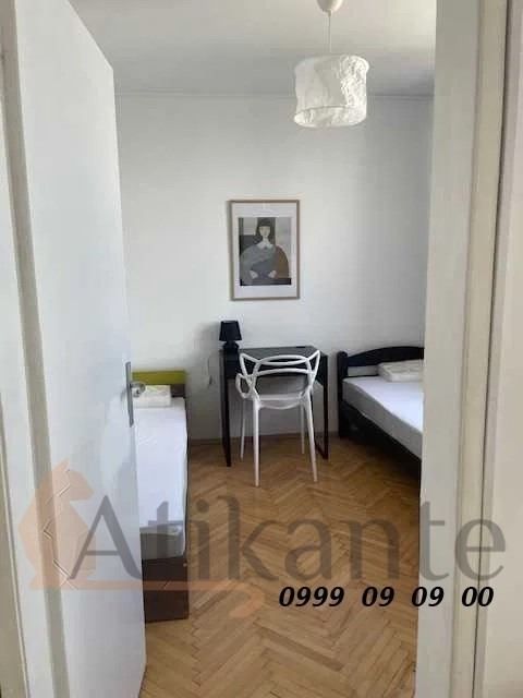 Дава се под наем Четиристаен апартамент в София, Дружба 1 - 110 кв.м за 800 € - Снимка #3