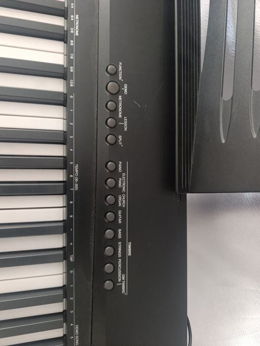 Orga tip pian McGray cu scaun și casti