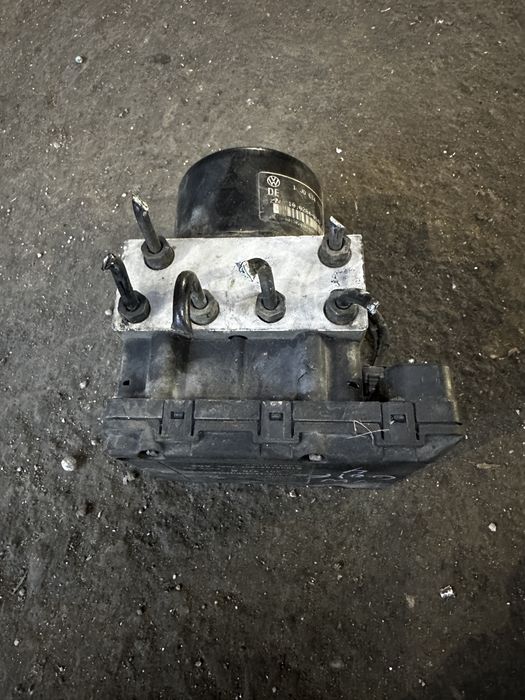 ABS модул VW Golf 4/Vento/Bora/ Audi A3