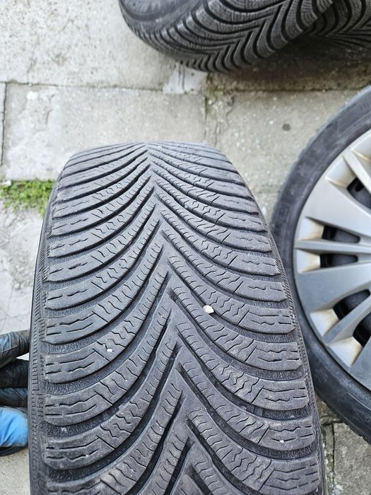 Зимни гуми Michelin джанти с датчици Форд 205 55 16