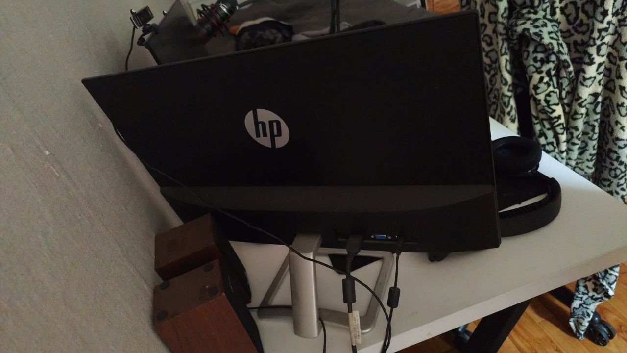 Монитор HP 24es 24 диагональ