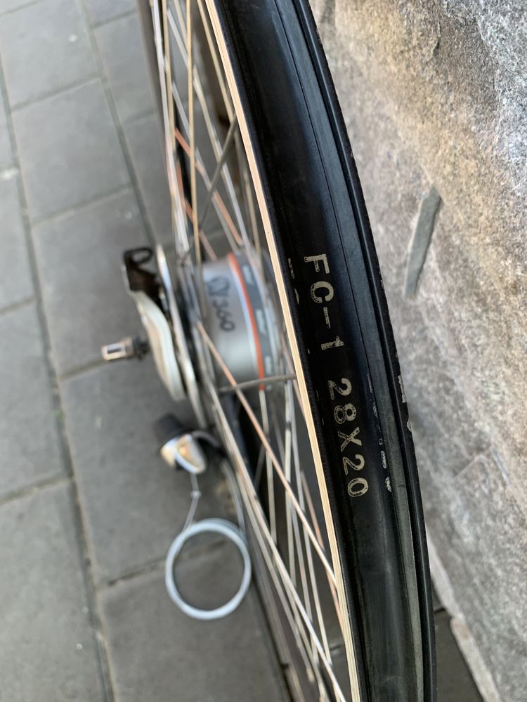 Vand roata bicicleta cu schimbator