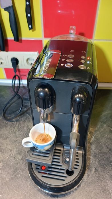 Espresor aparat de cafea Nespresso Sage Creatista Uno