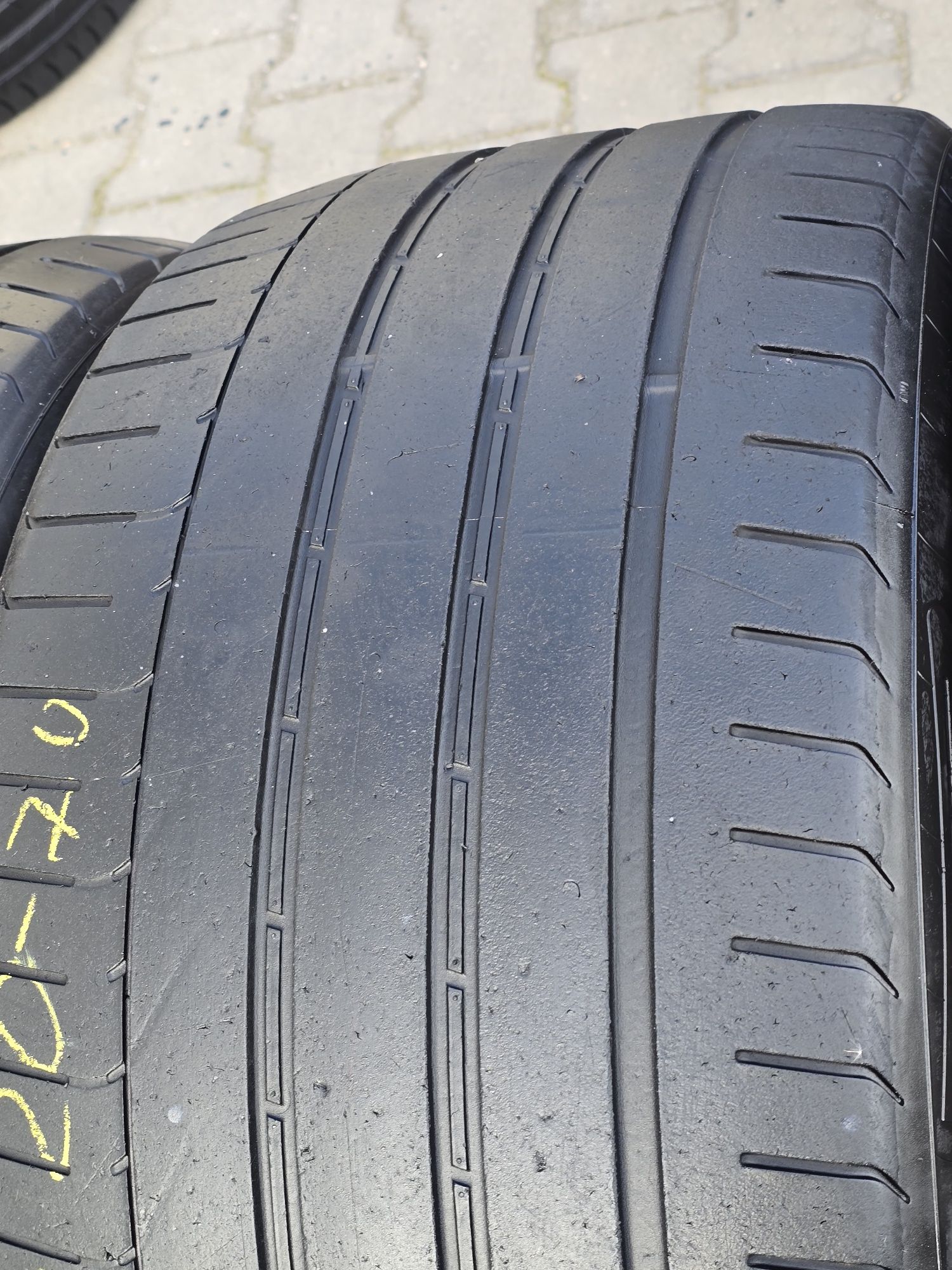 295 35 20 Pirelli
