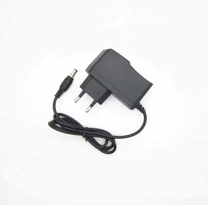 Нов Адаптер/Захранване 15V-1A DC Жак 4.0x1.7mm