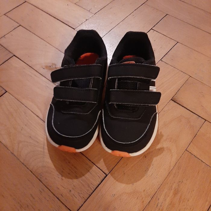 Adidasi Adidas marimea 25