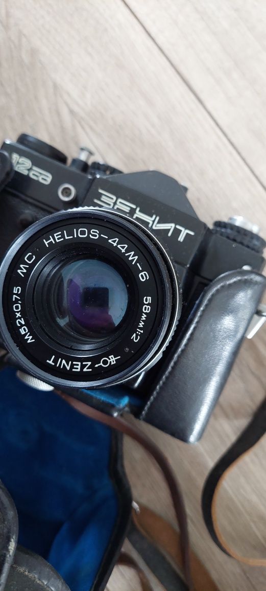 Aparat fotografiat Zenit si unul Kiev vintage Anii 80