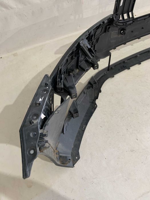 Bara fata  Skoda Superb 3 Facelift 2019 - 2023 cod origine  3V0807221M